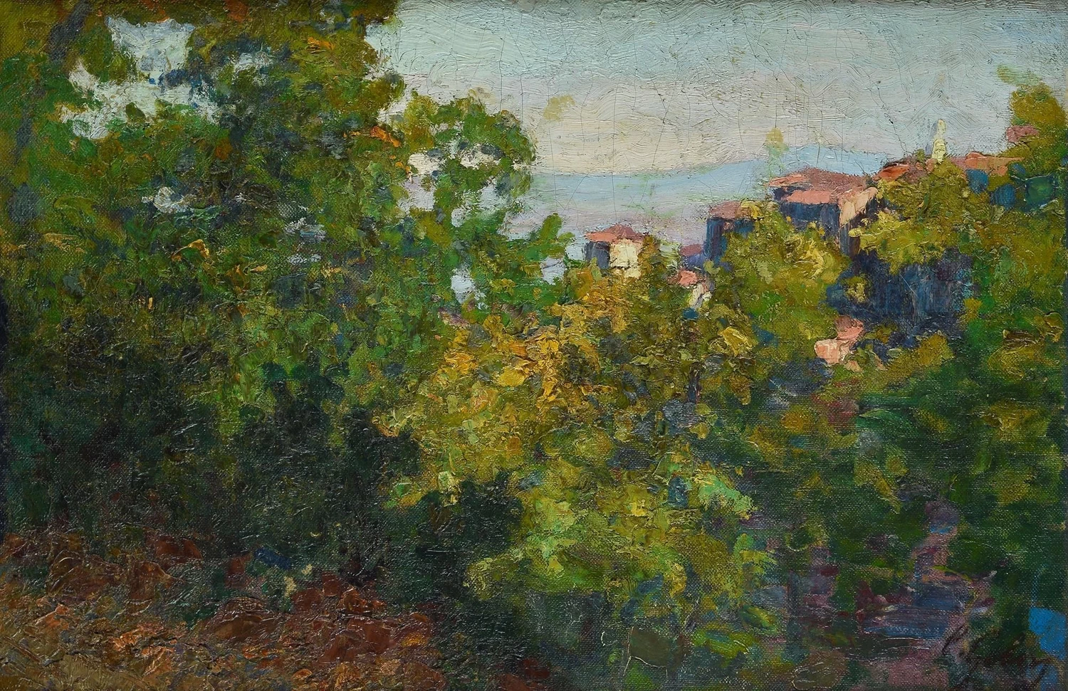 Bosco con case sullo sfondo